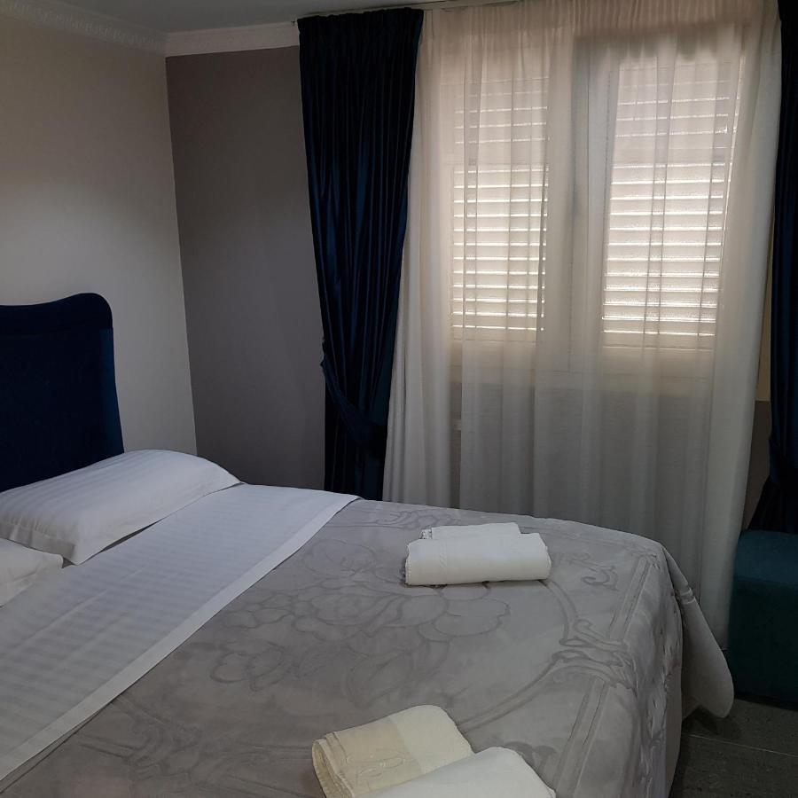 Hotel Erandi Rinas Exterior photo